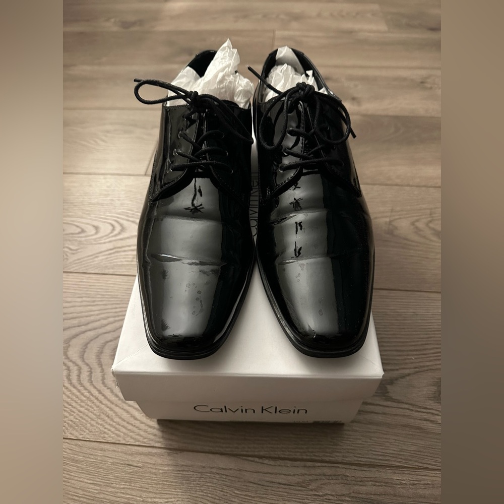 Men’s dress shoes